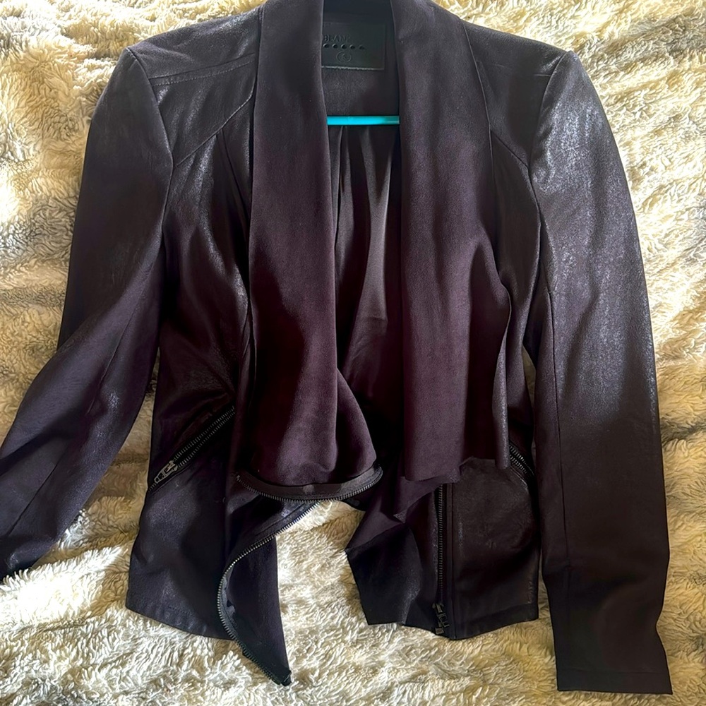 EUC Black Blank NY jacket with a suede like material